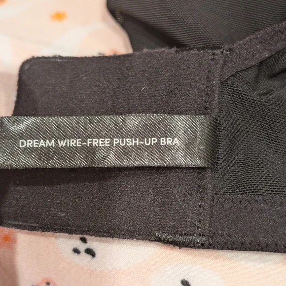 Torrid Dream Wire-free Push-up Bras 40C - Picture 6 of 11